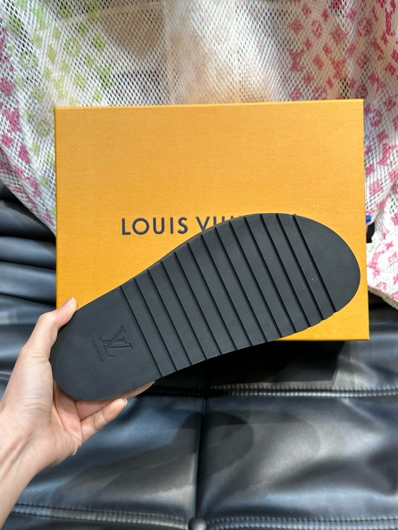 Louis Vuitton Slippers